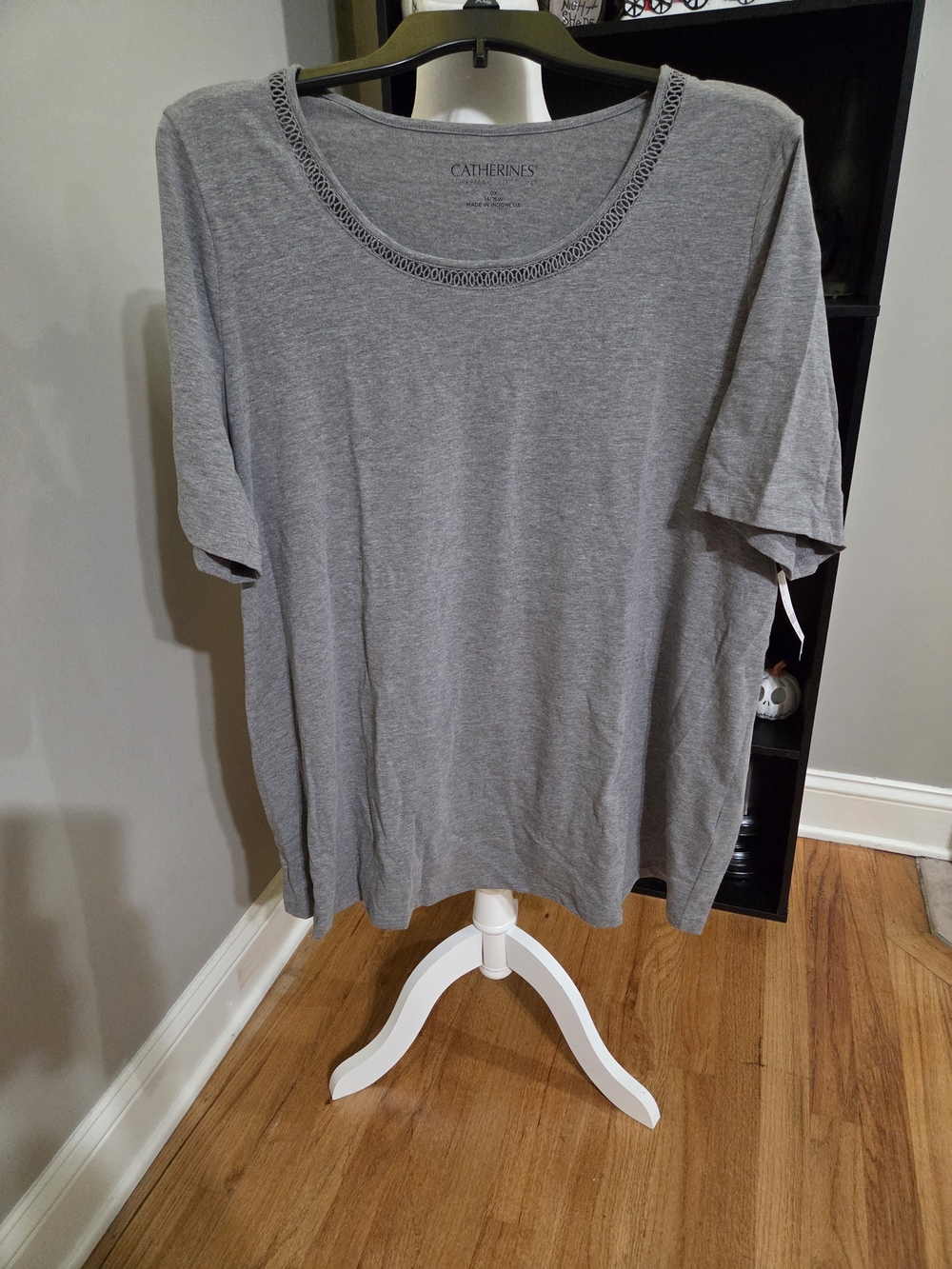 Catherines Gray Scoop Neck Short-Sleeve Tee with Crochet Trim